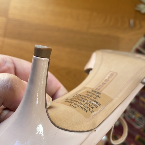 Steve Madden Patent Kitten Heel Pumps 👠 - Picture 3 of 7